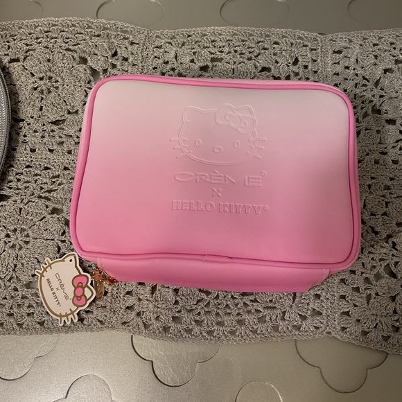 The Crème Shop x Hello Kitty Bundle - Picture 7 of 15